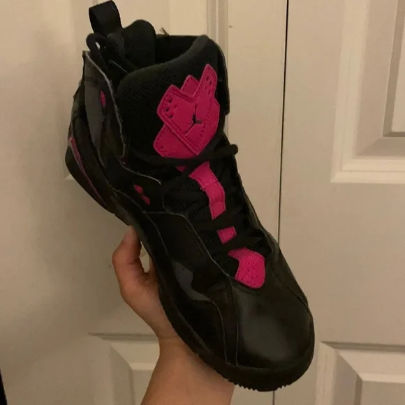 Air Jordans - Picture 2 of 6